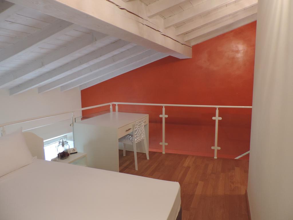 Residence Al Sociale Мантуя Номер фото